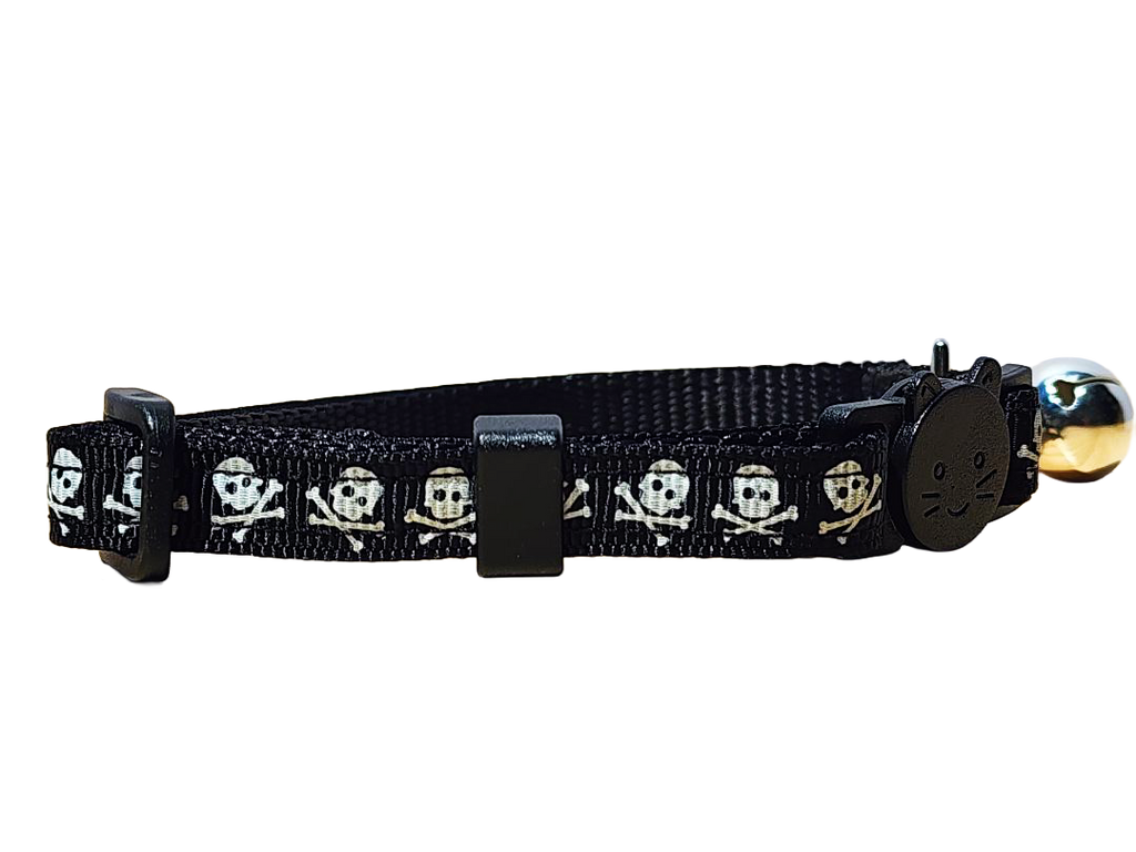 Skull & Crossbones Cat Collar